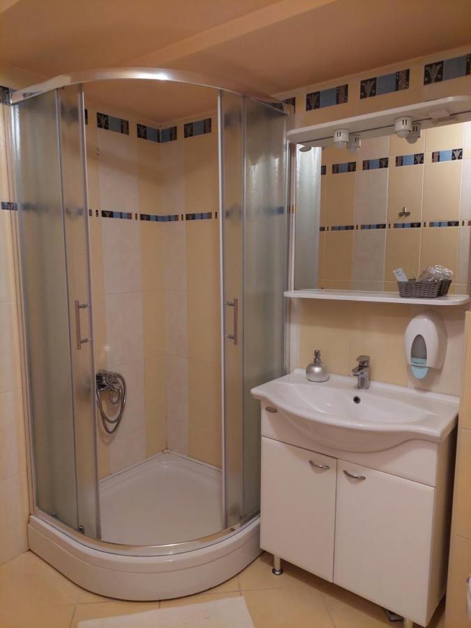 Hotel Garny Pleso Velika Gorica Dış mekan fotoğraf