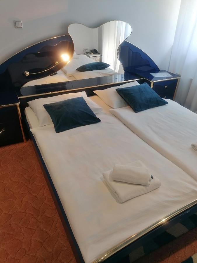 Hotel Garny Pleso Velika Gorica Dış mekan fotoğraf