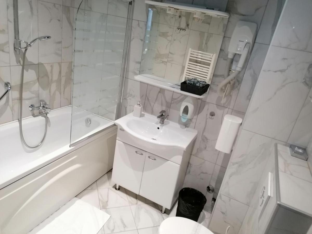 Hotel Garny Pleso Velika Gorica Dış mekan fotoğraf