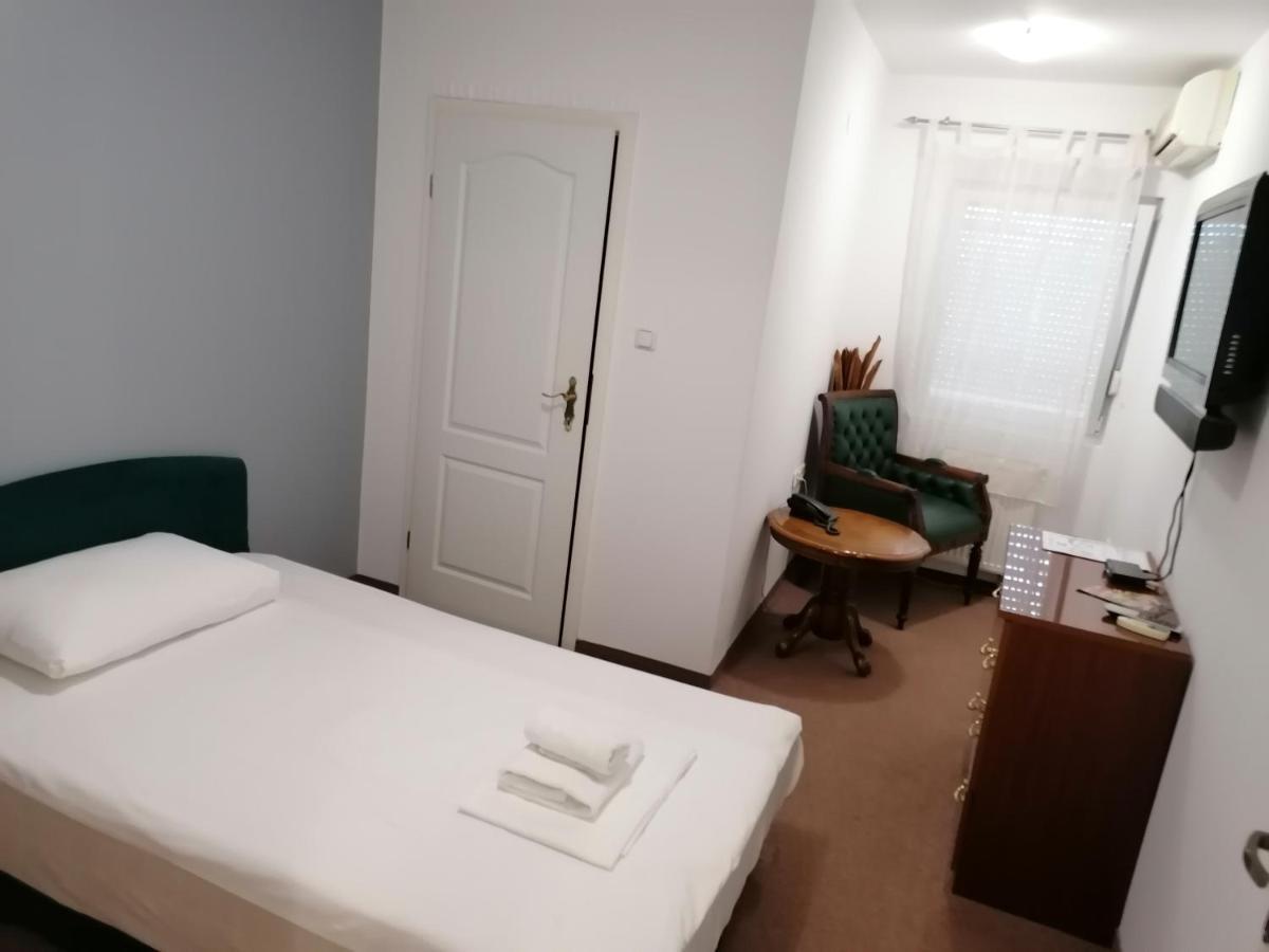 Hotel Garny Pleso Velika Gorica Dış mekan fotoğraf