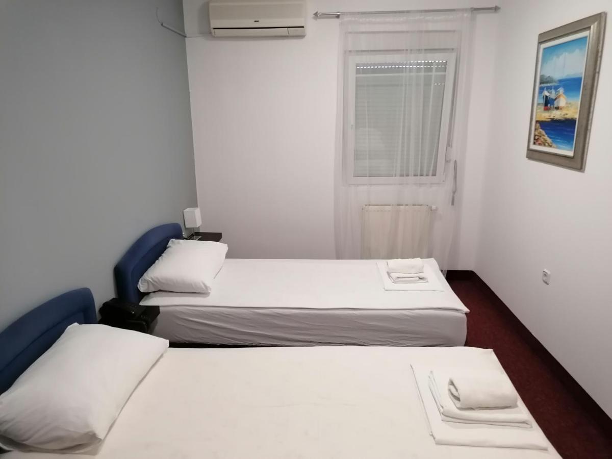Hotel Garny Pleso Velika Gorica Dış mekan fotoğraf
