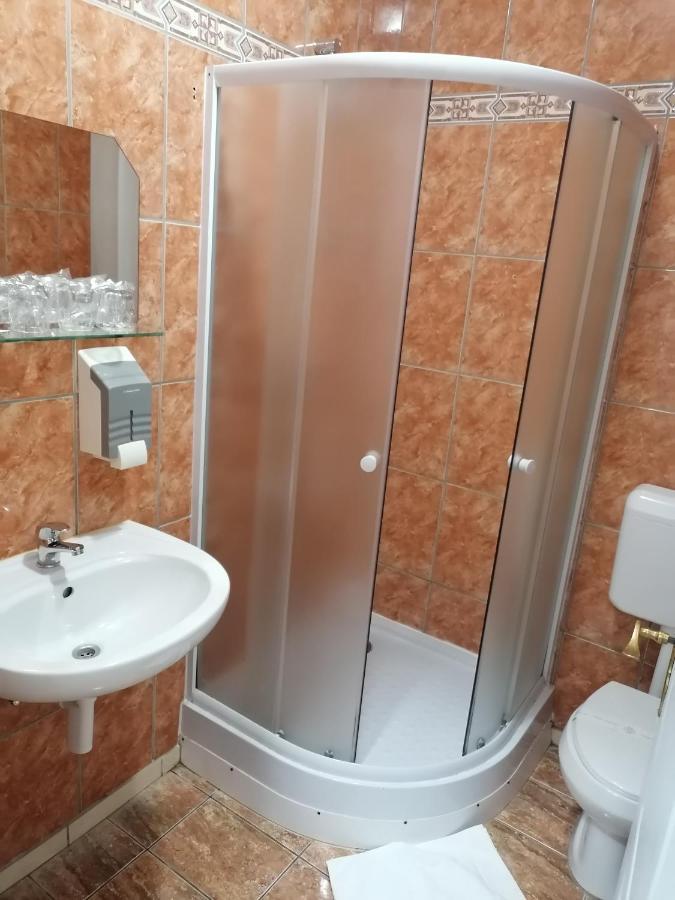 Hotel Garny Pleso Velika Gorica Dış mekan fotoğraf