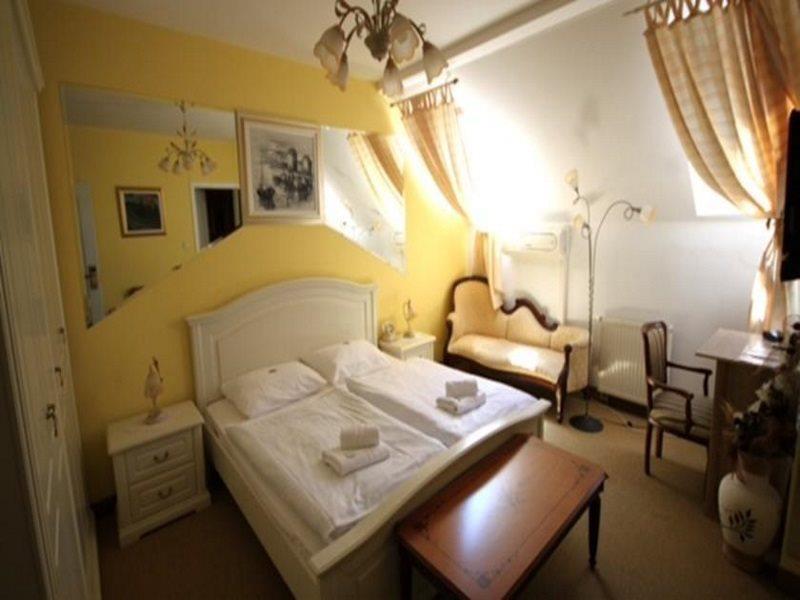 Hotel Garny Pleso Velika Gorica Dış mekan fotoğraf
