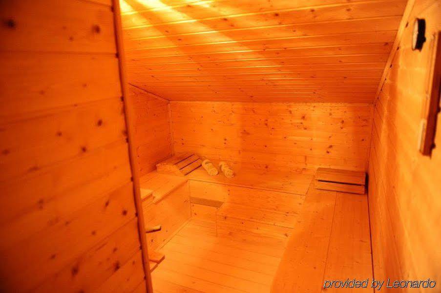 Hotel Garny Pleso Velika Gorica Konforlar fotoğraf