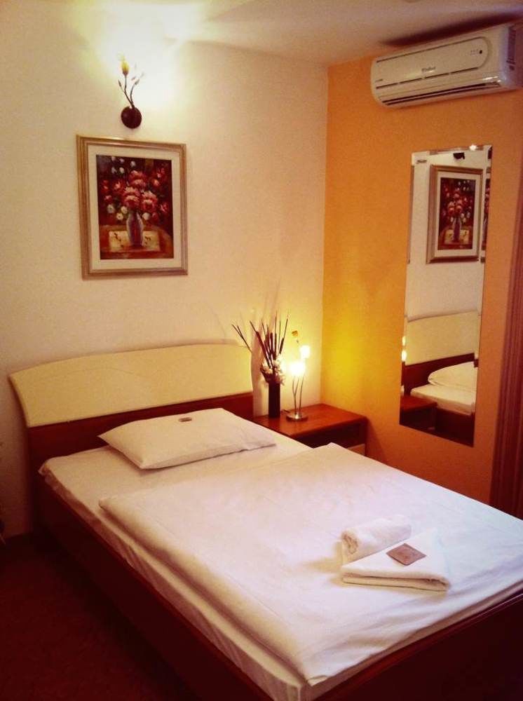 Hotel Garny Pleso Velika Gorica Dış mekan fotoğraf