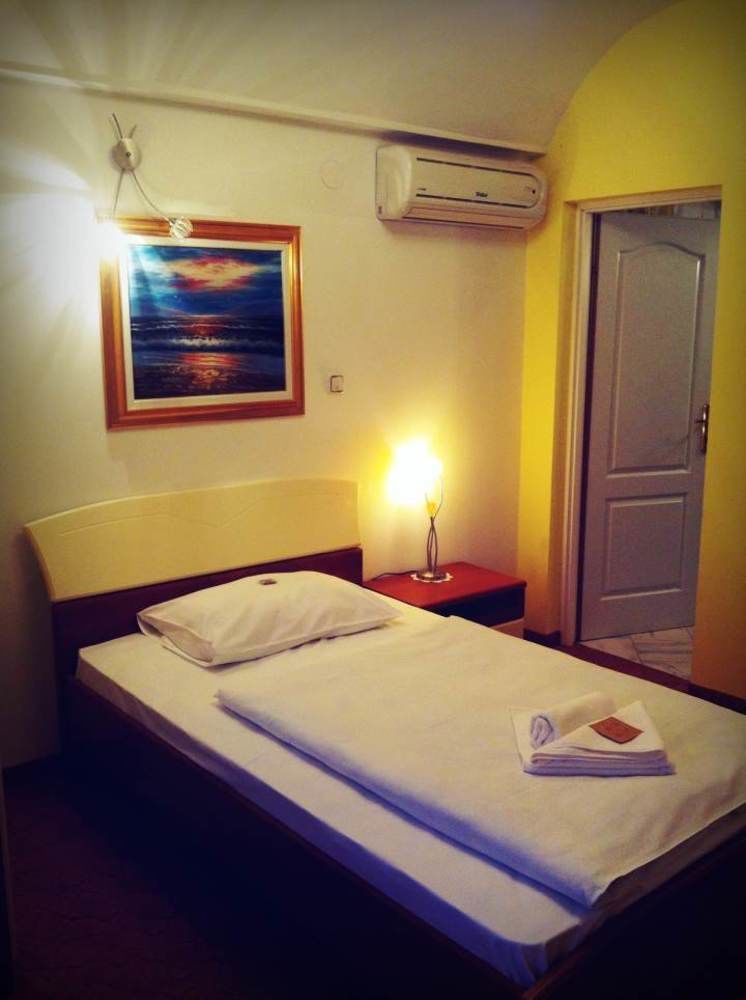 Hotel Garny Pleso Velika Gorica Dış mekan fotoğraf