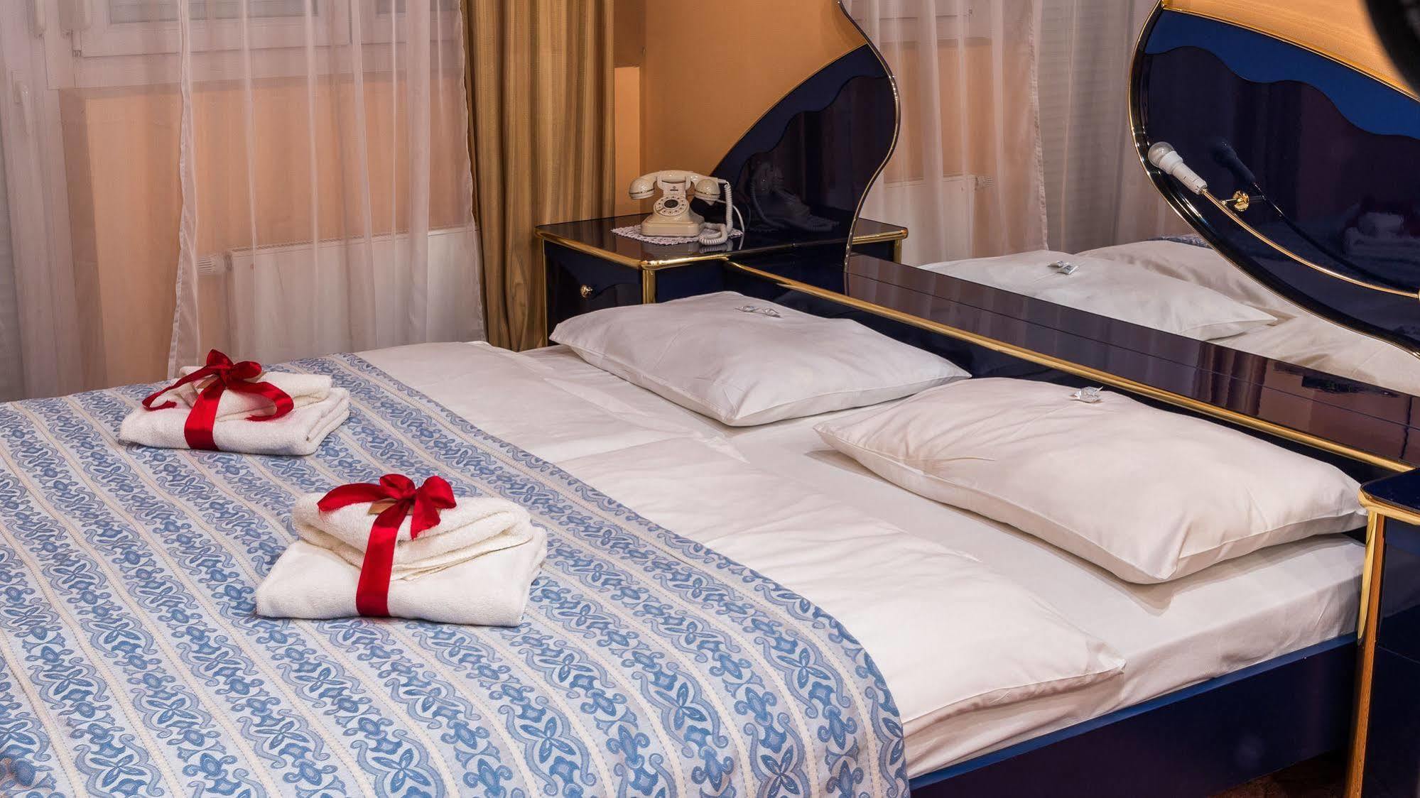 Hotel Garny Pleso Velika Gorica Dış mekan fotoğraf